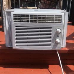Air Conditioner 5050 BTU