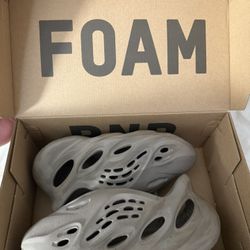 Yeezy Foam Runners Stone Sage 