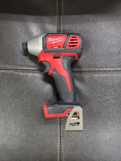Milwaukee M18 1/4" hex Impact Driver (Tool-Only)