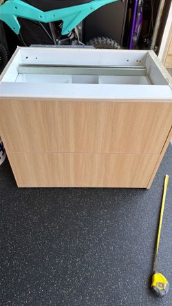 Floating vanity