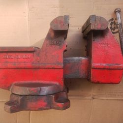 Wilton 5" Bench Vise Model 645 - With Anvil - Heavy Duty - Vintage 