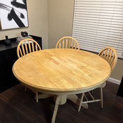 Kitchen Table with 6 Chairs and a Lazy Susan