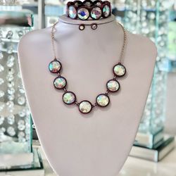 Tell Your Tale Necklace & Bracelet Set