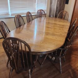 Dinning Room Table And Chairs 