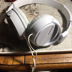 over the ear plug in headphones