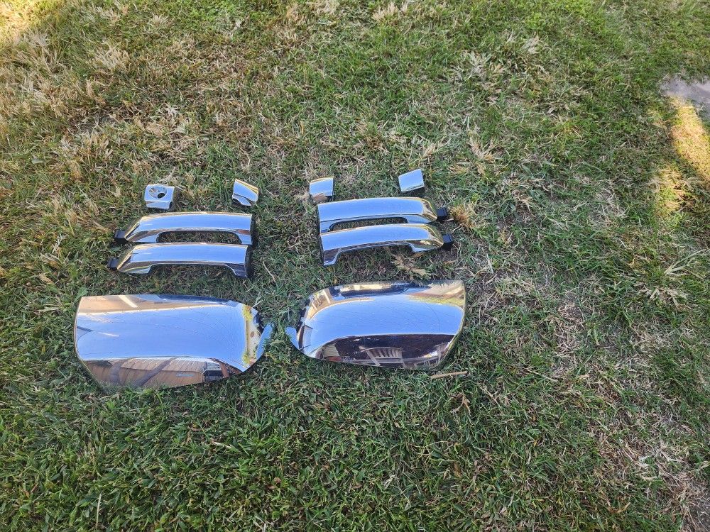 2018 Toyota Tundra Chrome Door Handles And Side Mirror Covers