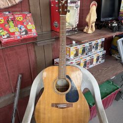 Used Yamaha F310 Acoustic Guitar 