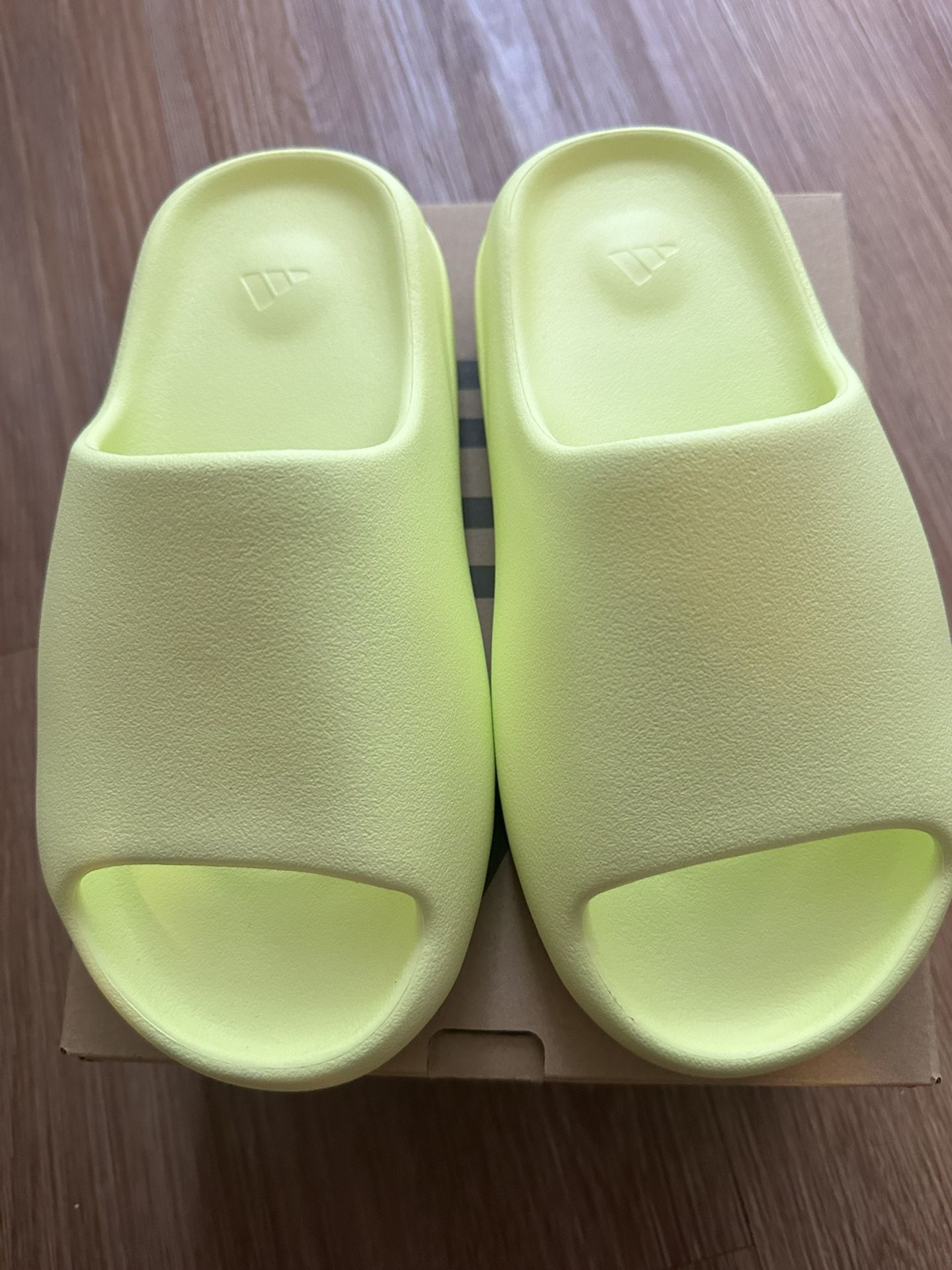 Adidas Yeezy Slide Green Glow