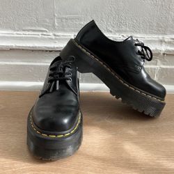 Doc Martens Oxfords