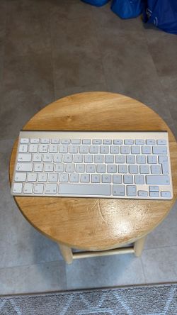 GENUINE Apple Wireless Bluetooth Keyboard A1314 Mac Aluminium