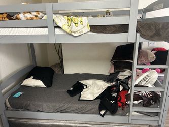 Twin Bunkbeds