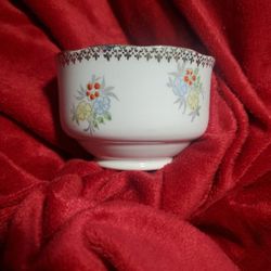 Salisbury Crown China Dish