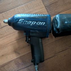 Snap On  1/2 Drive Gun With Cover 
