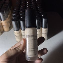 L.A Girl Pro Matte HD High Definition Long Wear Foundation 