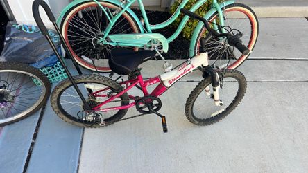 Diamondback girls bike