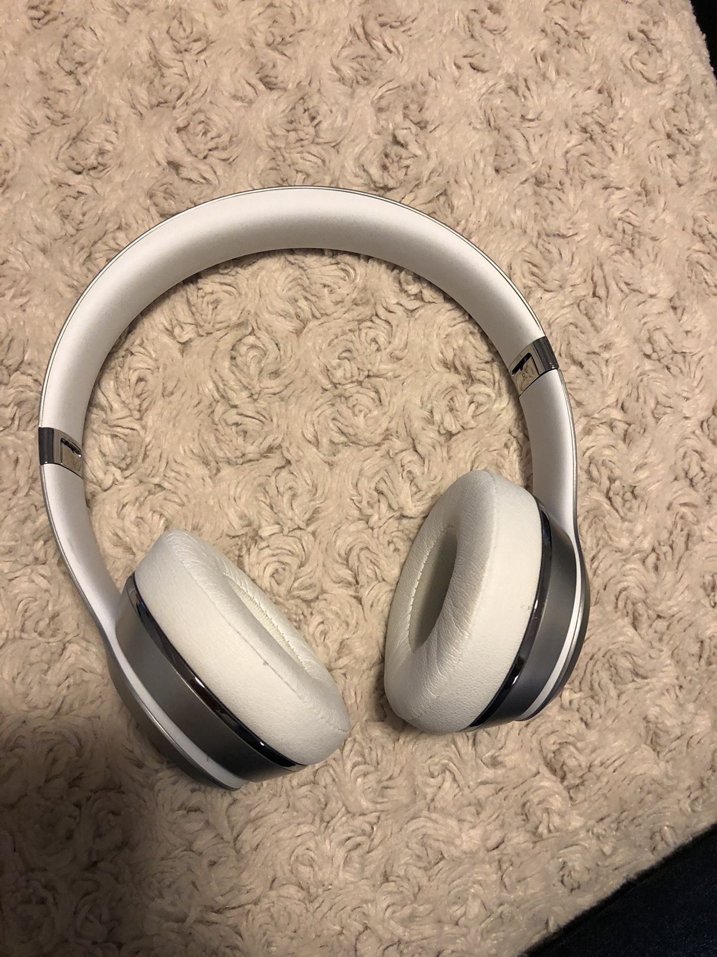 Silver Solo3 Beats Headphones