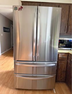 LG French door refrigerator - can be delivered