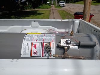 Gas water heater