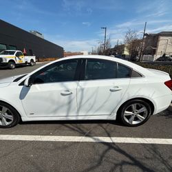For sale: Chevy Cruze LT 2015