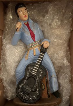 Elvis Presley Ceramic Statue and Wall Hanging