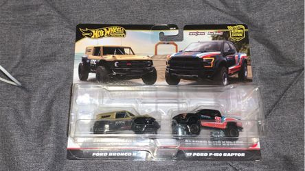 Hot Wheels Premium Ford Raptor 2 Pack