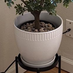 Flower Pot With Drain Hole