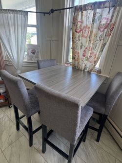 Kitchen table