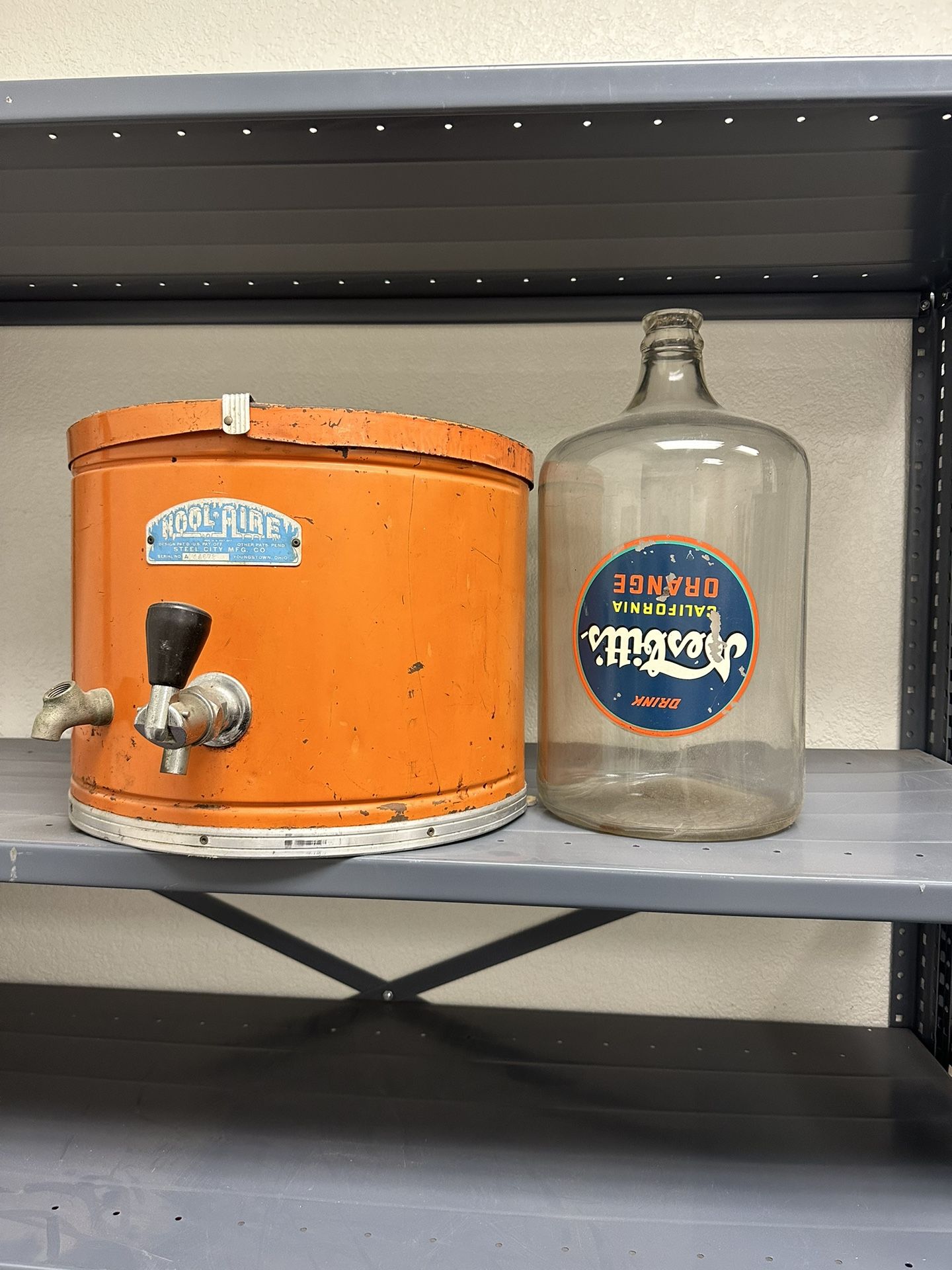 Vintage 1940’s Kool Aire Beverage Drink Dispenser With Nesbitt’s Glass Jug. Great Condition!!