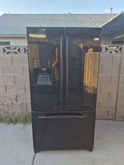 GE Refrigerator