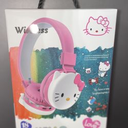 NEW HELLO KITTY HEADPHONES 