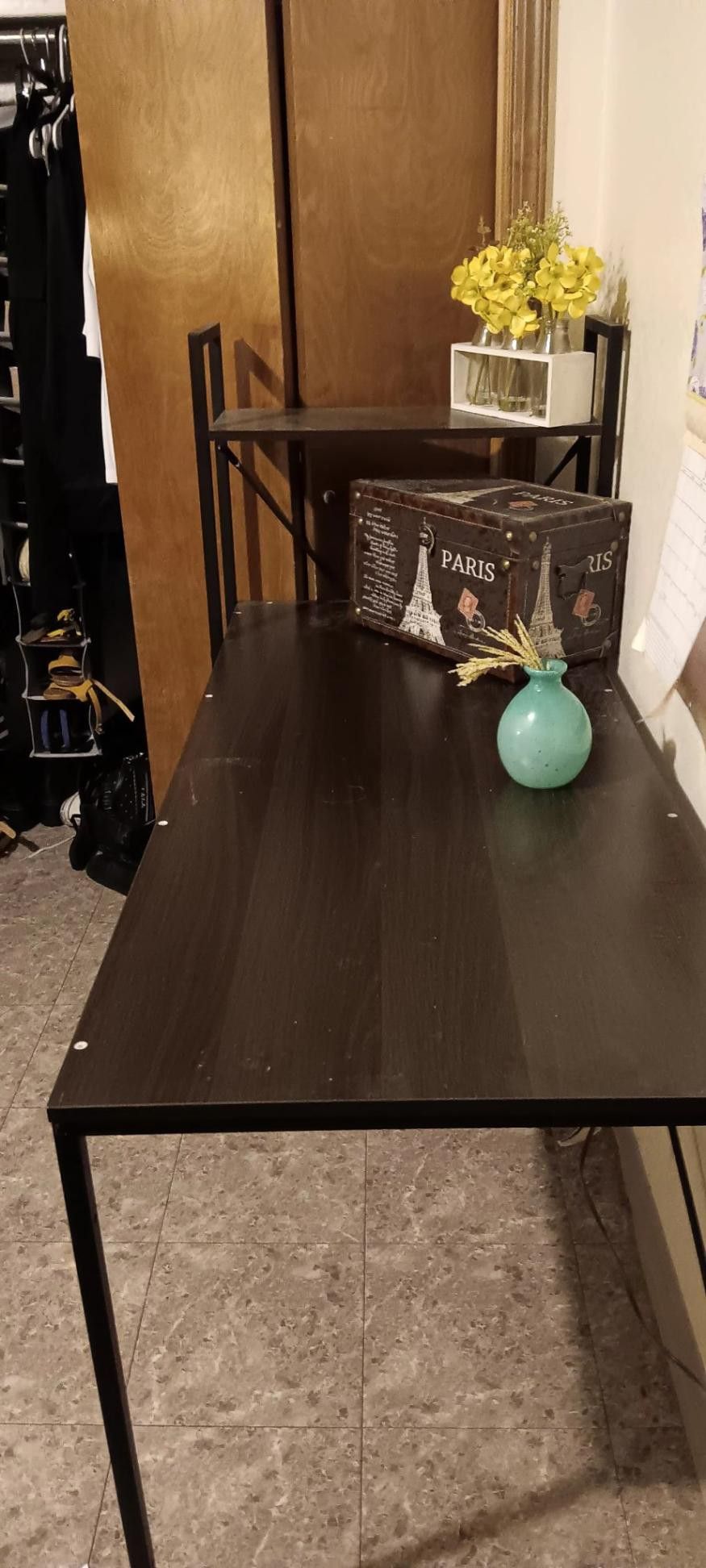 Desk With Chair