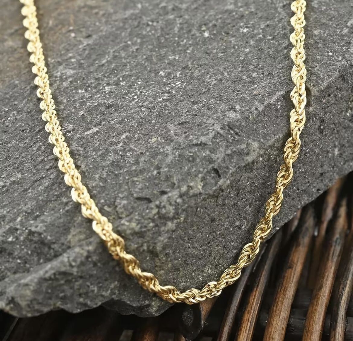 🔥 14K Gold Rope Chain – Worth💎 $1,299 – Only🔥 $550 Today 