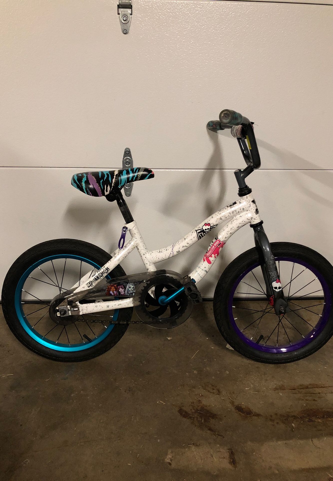 16” Girls Monster High Bike