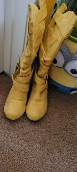 Mustard Yellow 8.5 boots