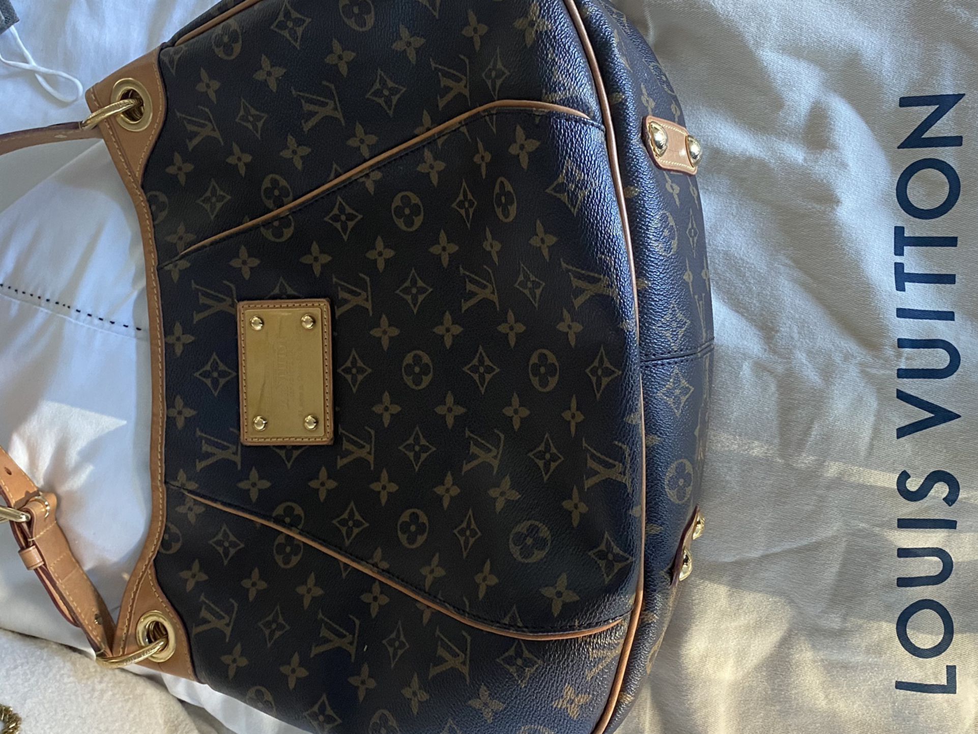 Louis Vuitton monogram Galliera PM Authentic bag