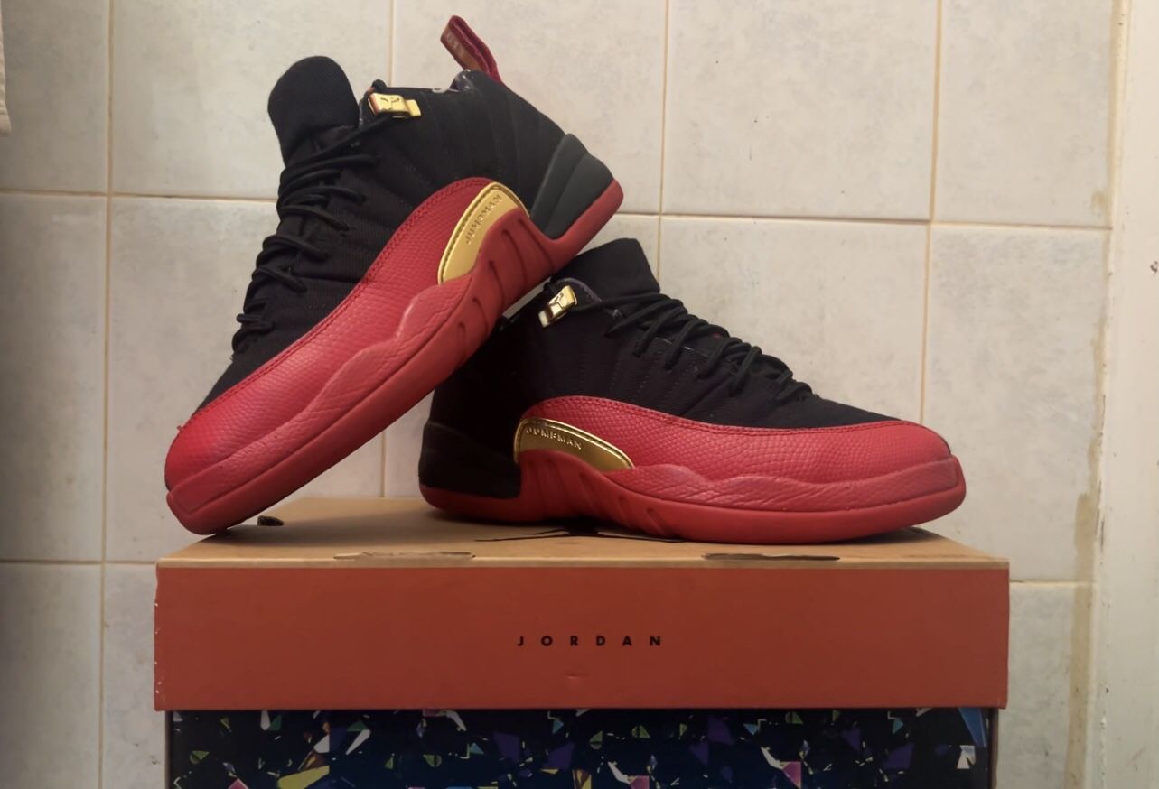 Super Bowl Jordan 12 Low Size 6