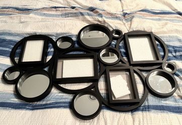 Mirror And Picture Frame Holder