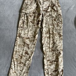 US Marine Corps  Desert MARPAT Camo Pants Trousers  Medium Regular 