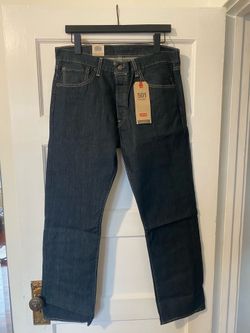 Levi 501 Original Straight Leg Size: 33” x 30” Color: Denim