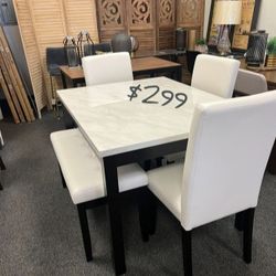 Beautiful! 5-pc Dining Table Set With Bench