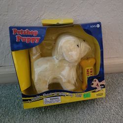 NEW IN BOX...PETSHOP PUPPY TOY (battery operated).
