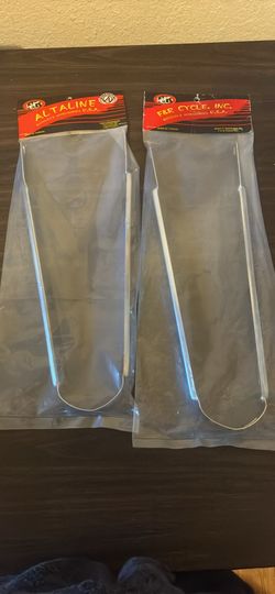26 inch fender, braces for Schwinn or bmx clunker build $15 a brand new in the package