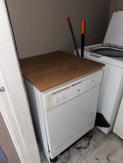 Portable GE dishwasher