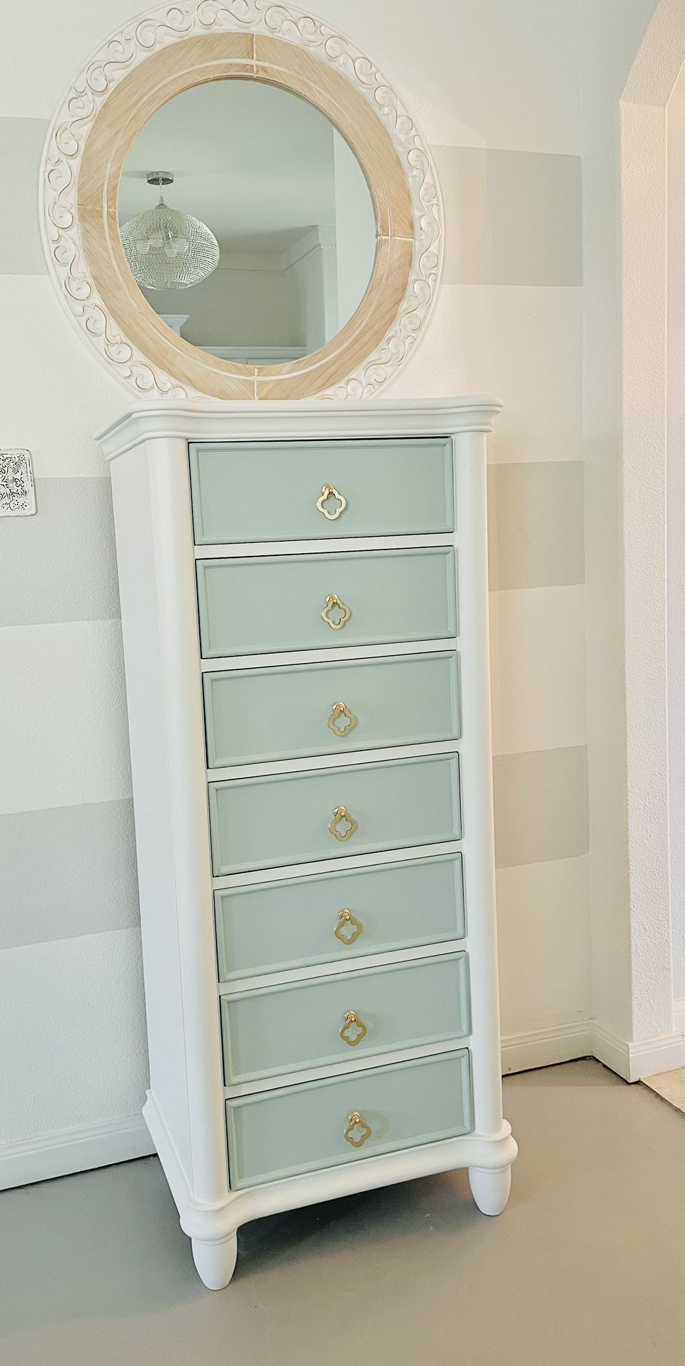 Gorgeous Tall Coastal/Beach Chest Of Drawers 