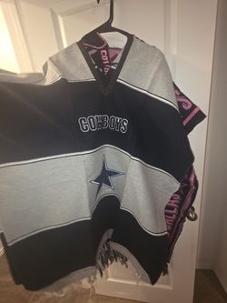 Dallas Cowboys pancho.