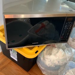 Free Samsung Microwave (does Not Heat)