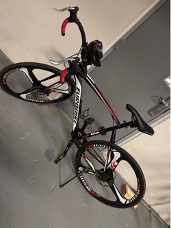 Eurobike Road Bike – 21-Speed with 3-Spoke Mag Wheels – Excellent Condition