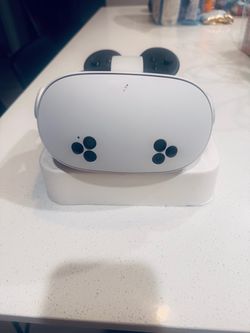 Meta Quest 3S VR Headset