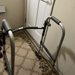 Great Foldable Walker