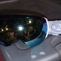 Findway adult magnetic ski goggles 100% UV400 protection anti fog ski goggles OTG designed specifically for both male and female